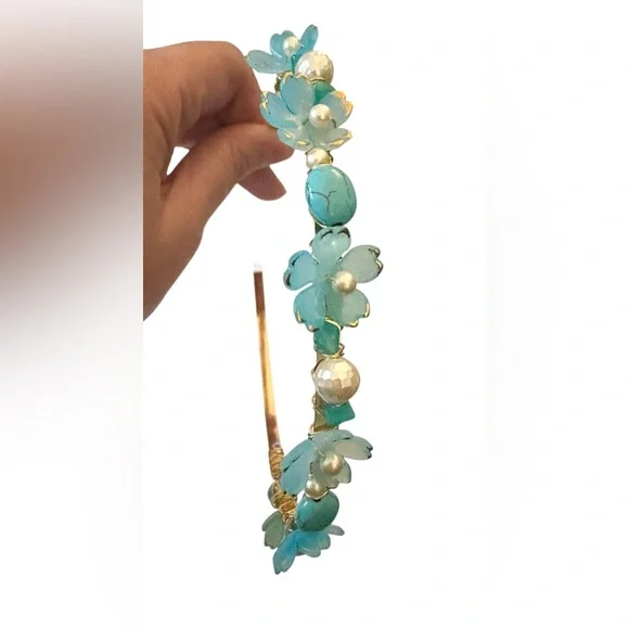 Fairy Headband with Lucite Flowers, Turquoise, Czech Glass and Glass Pearls - Picture 8 of 9